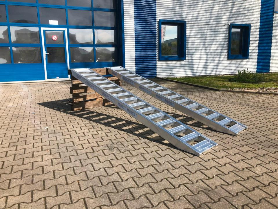 Alurampen Satz 3m 3000KG Minibagger Minilader Quad Auffahrrampe *INKL.19% MWST* - Laadimisramp: pilt 3 Alurampen Satz 3m 3000KG Minibagger Minilader Quad Auffahrrampe *INKL.19% MWST* - Laadimisramp: pilt 3