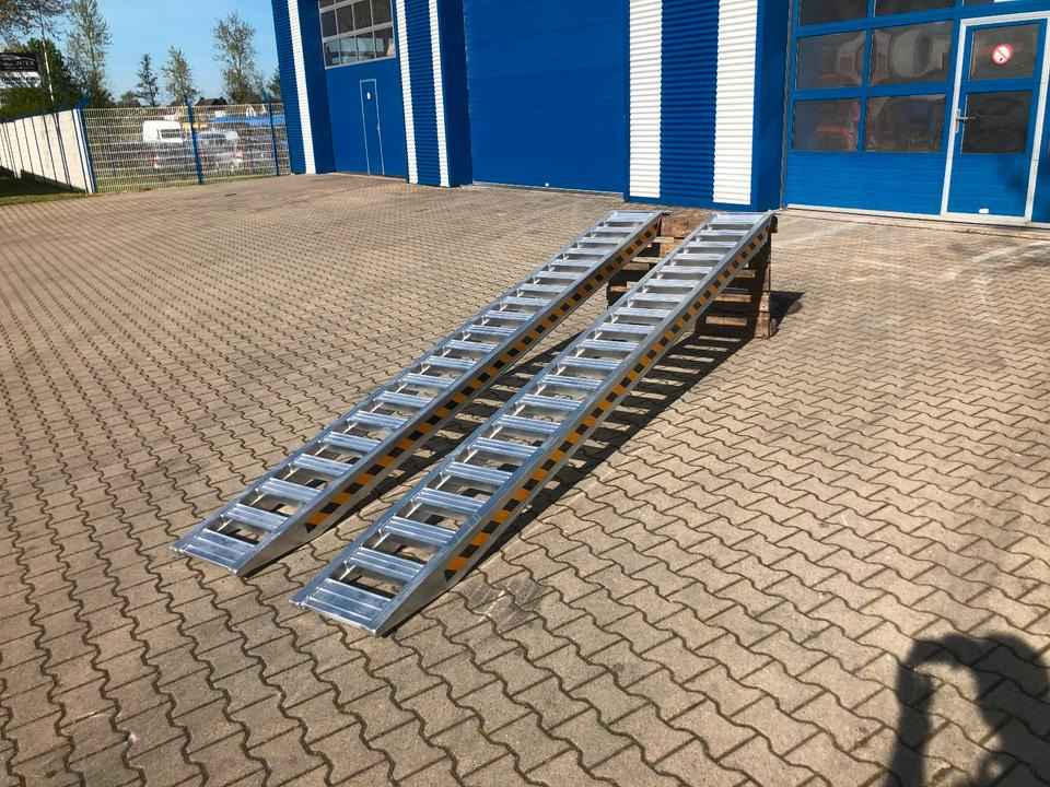 Alurampen Satz 4m 4000KG Minibagger Minilader Quad Auffahrrampe *INKL.19% MWST* - Laadimisramp: pilt 2 Alurampen Satz 4m 4000KG Minibagger Minilader Quad Auffahrrampe *INKL.19% MWST* - Laadimisramp: pilt 2