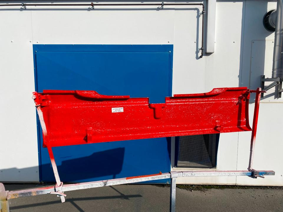 MAN Lions City A21 Heckstoßstange mit AHK Ausschnitt Lackiert UNI-Wunschfarbton OE 88732035011 / 88.73203-5011 *INKL.19% MWST* - Kaitseraud - Buss: pilt 2 MAN Lions City A21 Heckstoßstange mit AHK Ausschnitt Lackiert UNI-Wunschfarbton OE 88732035011 / 88.73203-5011 *INKL.19% MWST* - Kaitseraud - Buss: pilt 2