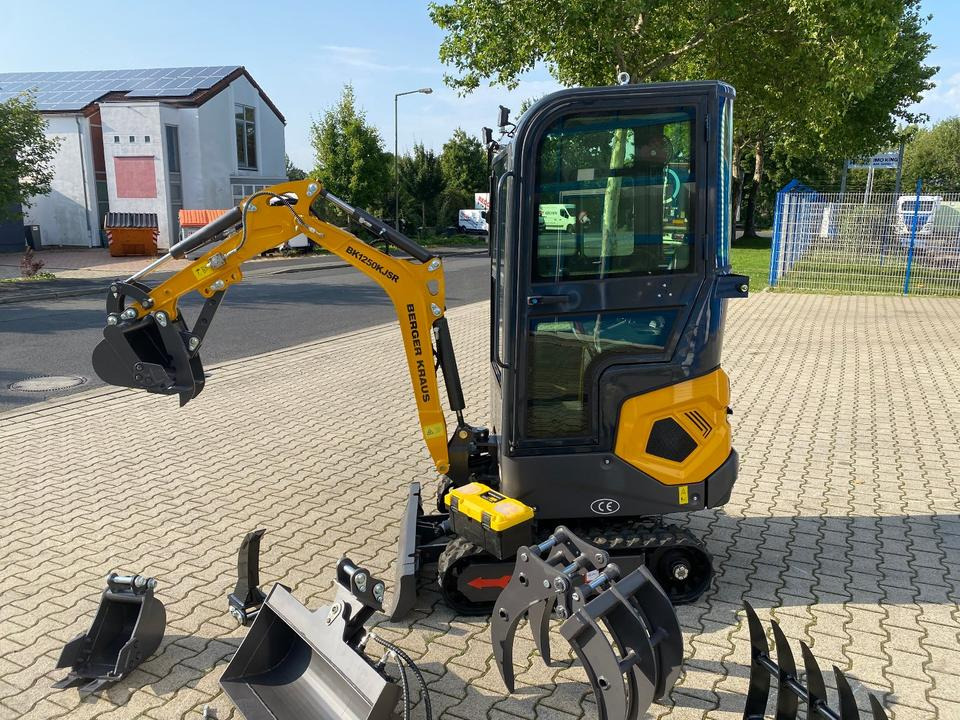 Minibagger BK1250KJSR inkl. großem Zubehörpaket *INKL.19% MWST*BERGER KRAUS*KUBOTA* VERSTELLFAHRWERK*SOFORT!* - Miniekskavaator: pilt 4 Minibagger BK1250KJSR inkl. großem Zubehörpaket *INKL.19% MWST*BERGER KRAUS*KUBOTA* VERSTELLFAHRWERK*SOFORT!* - Miniekskavaator: pilt 4