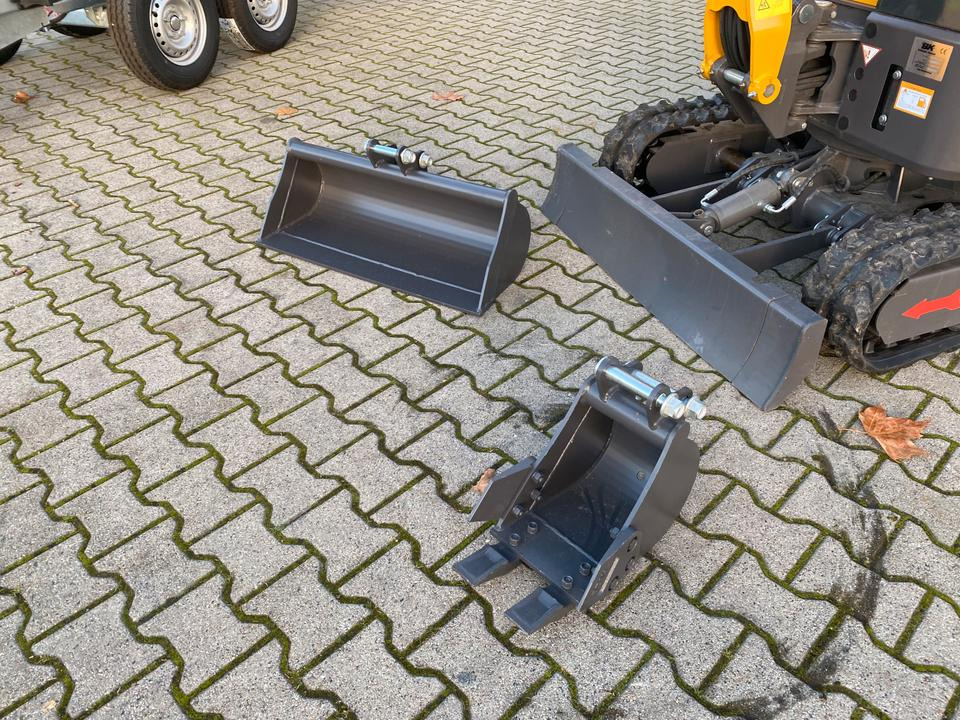 Minibagger BK1250KSR im Komplettpaket mit Kippanhänger und Auffahrrampen *INKL.19% MWST*BERGER KRAUS*SOFORT!* - Miniekskavaator: pilt 5 Minibagger BK1250KSR im Komplettpaket mit Kippanhänger und Auffahrrampen *INKL.19% MWST*BERGER KRAUS*SOFORT!* - Miniekskavaator: pilt 5