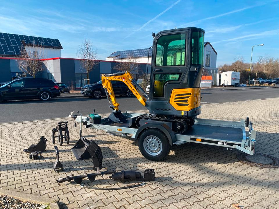 Minibagger BK950KS + Anhänger + Zubehör *INKL.19% MWST*BERGER KRAUS*KABINE*SOFORT!* - Miniekskavaator: pilt 3 Minibagger BK950KS + Anhänger + Zubehör *INKL.19% MWST*BERGER KRAUS*KABINE*SOFORT!* - Miniekskavaator: pilt 3