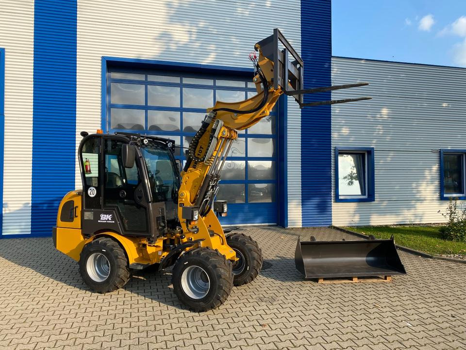 Teleskoplader/Radlader BK810T inkl. Gabel/Schaufelpaket *INKL.19% MWST*BERGER KRAUS*KUBOTA*EURO*CE* - Teleskooprataslaadur: pilt 2 Teleskoplader/Radlader BK810T inkl. Gabel/Schaufelpaket *INKL.19% MWST*BERGER KRAUS*KUBOTA*EURO*CE* - Teleskooprataslaadur: pilt 2