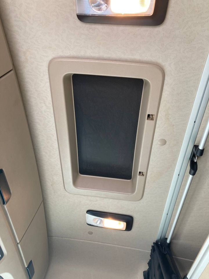 Sadulveok Mercedes-Benz Actros 1848 4x2 BigSpace PTO compressor: pilt 15