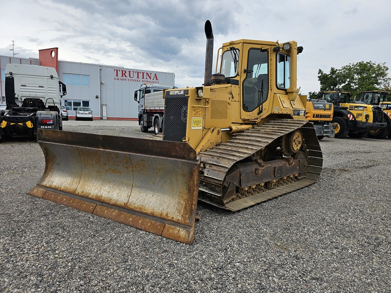 CATERPILLAR D4H - Buldooser: pilt 1 CATERPILLAR D4H - Buldooser: pilt 1