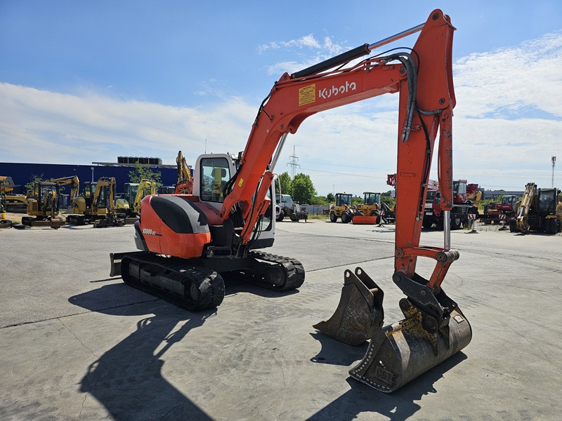 Miniekskavaator KUBOTA KX080-3: pilt 6