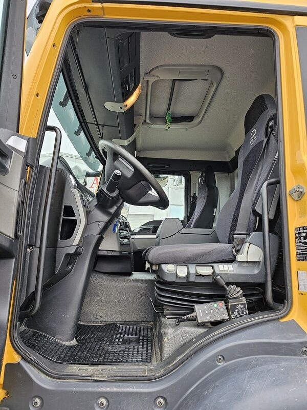 Interior photo 1: MAN MAN Langendorf TGS 26.480 TGS 26.480 liising MAN MAN Langendorf TGS 26.480 TGS 26.480
