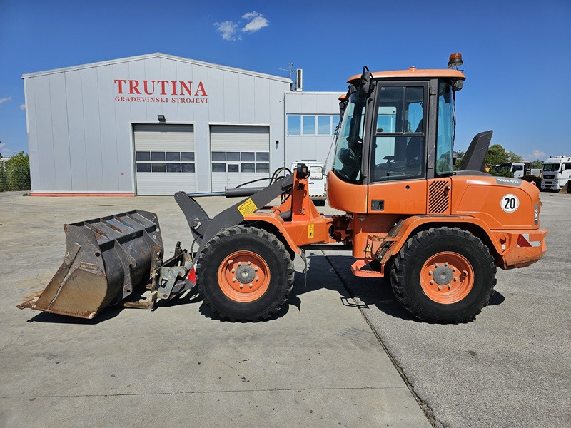 VOLVO L30G - Rataslaadur: pilt 2 VOLVO L30G - Rataslaadur: pilt 2