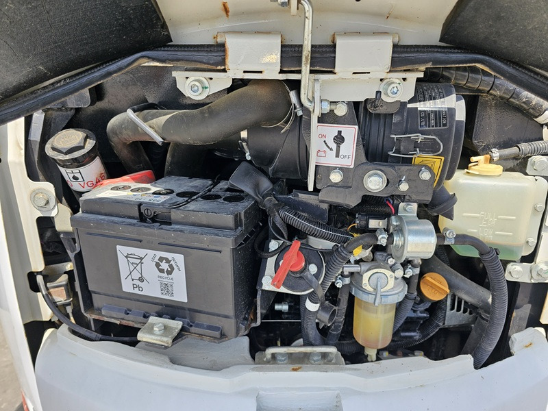 Miniekskavaator YANMAR VIO33U: pilt 13