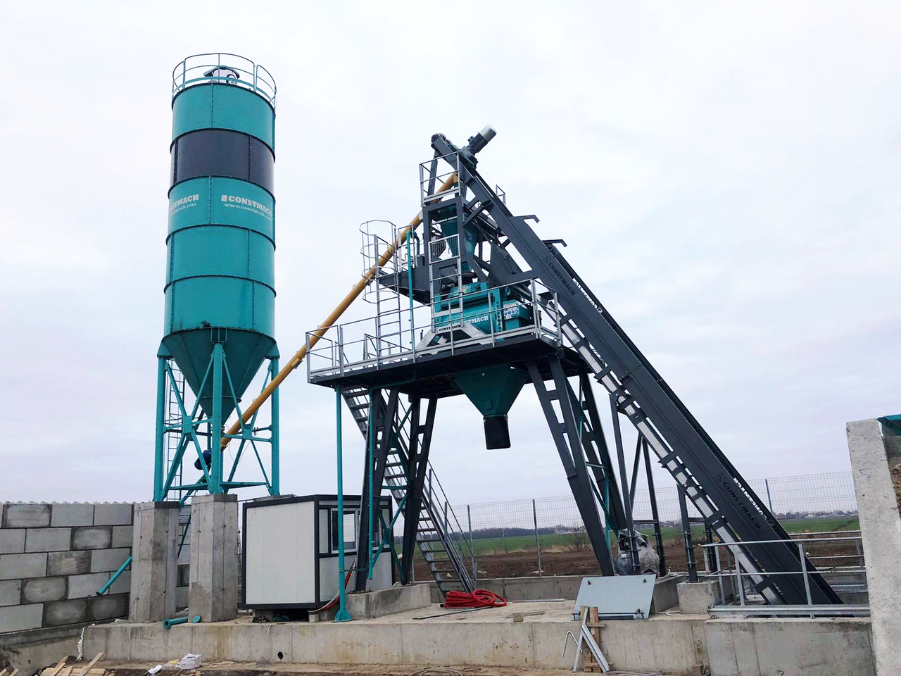 Constmach Centrale à Béton Compacte de 60 m³/h - Betoonitehas: pilt 3 Constmach Centrale à Béton Compacte de 60 m³/h - Betoonitehas: pilt 3