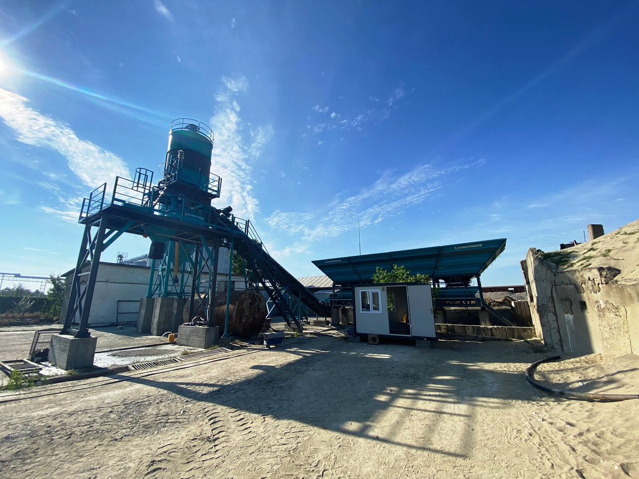 Constmach Centrale à Béton Stationnaire d'une Capacité de 30 m³/h - Betoonitehas: pilt 1 Constmach Centrale à Béton Stationnaire d'une Capacité de 30 m³/h - Betoonitehas: pilt 1