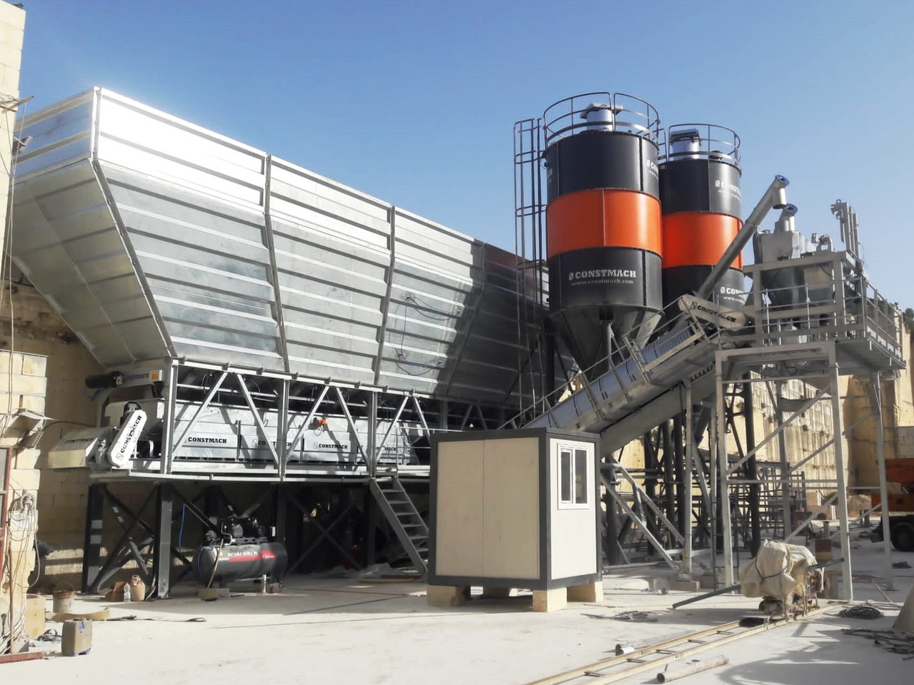 Constmach Centrale à Béton à Sec de 100 m³/h - Betoonitehas: pilt 3 Constmach Centrale à Béton à Sec de 100 m³/h - Betoonitehas: pilt 3