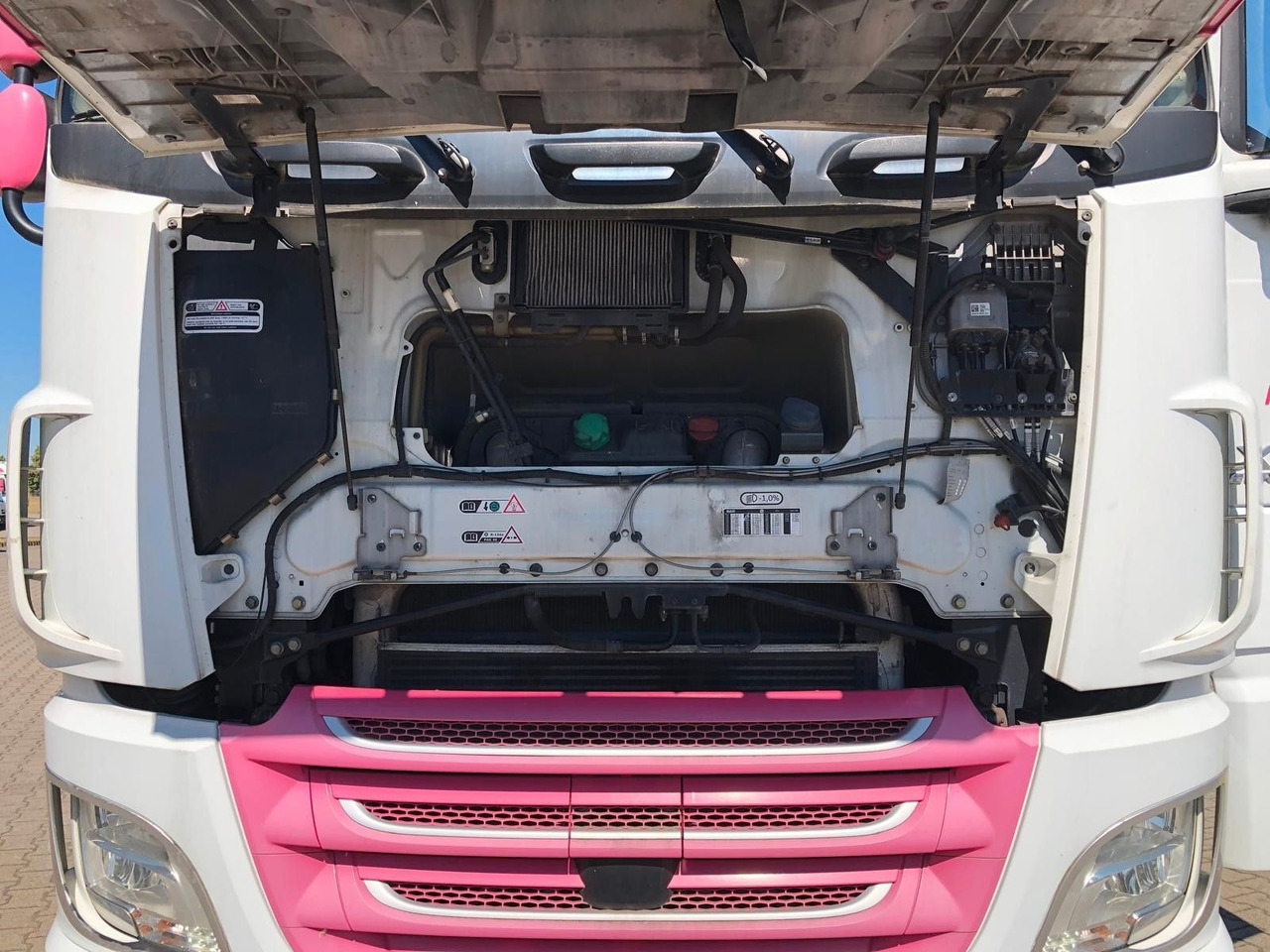 DAF XF460 SSC Liftachse*LBW*AHK*Standkl*Mega - Konteinerveduk/ Tõstukiga veoauto: pilt 2 DAF XF460 SSC Liftachse*LBW*AHK*Standkl*Mega - Konteinerveduk/ Tõstukiga veoauto: pilt 2