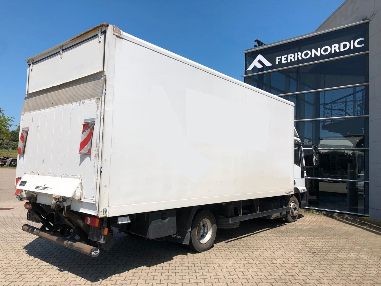 Iveco 75 E 190 Koffer*LBW*Schalter*Blatt/Luft*Klima - Tarbesõiduk furgoon: pilt 3 Iveco 75 E 190 Koffer*LBW*Schalter*Blatt/Luft*Klima - Tarbesõiduk furgoon: pilt 3
