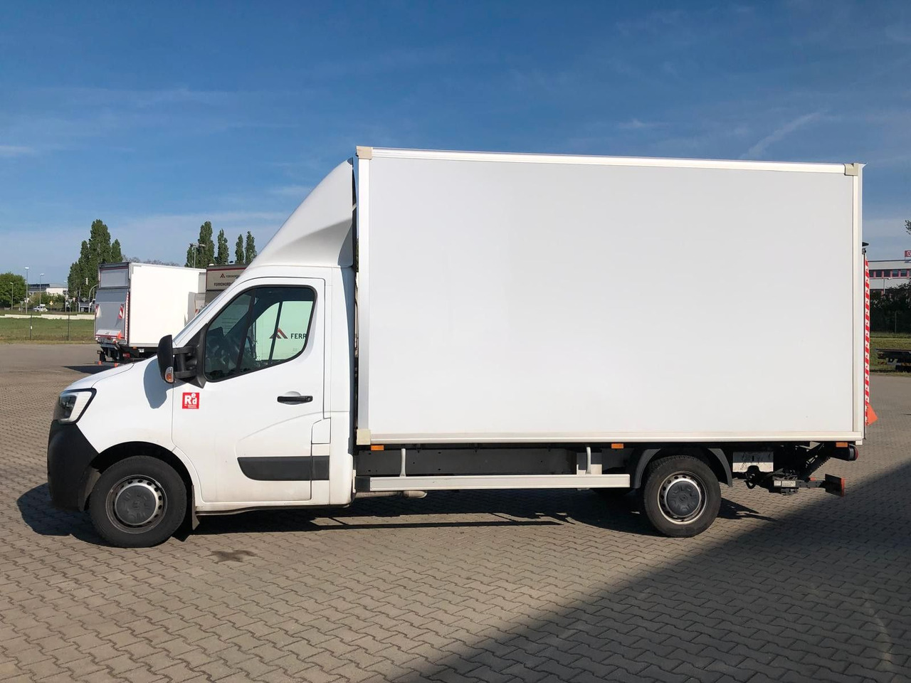 Renault MASTER RED 3.5T*LBW*Klima*4.2m*AUCH MIETE - Tarbesõiduk furgoon: pilt 3 Renault MASTER RED 3.5T*LBW*Klima*4.2m*AUCH MIETE - Tarbesõiduk furgoon: pilt 3