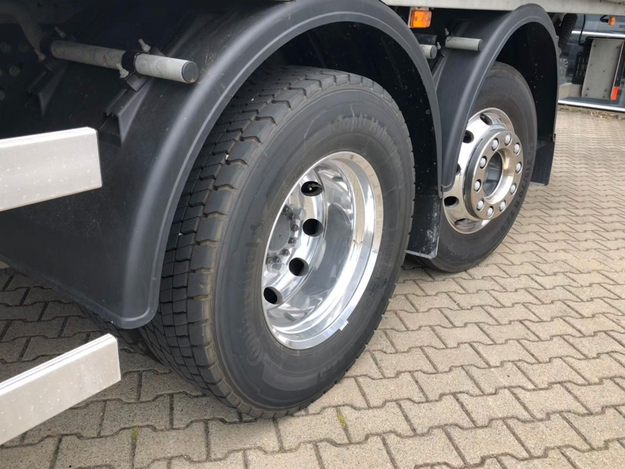 Volvo FE 350 26T 6x2 Lenkachse*ALU*LBW*EDSCHA - Tent veoauto: pilt 5 Volvo FE 350 26T 6x2 Lenkachse*ALU*LBW*EDSCHA - Tent veoauto: pilt 5