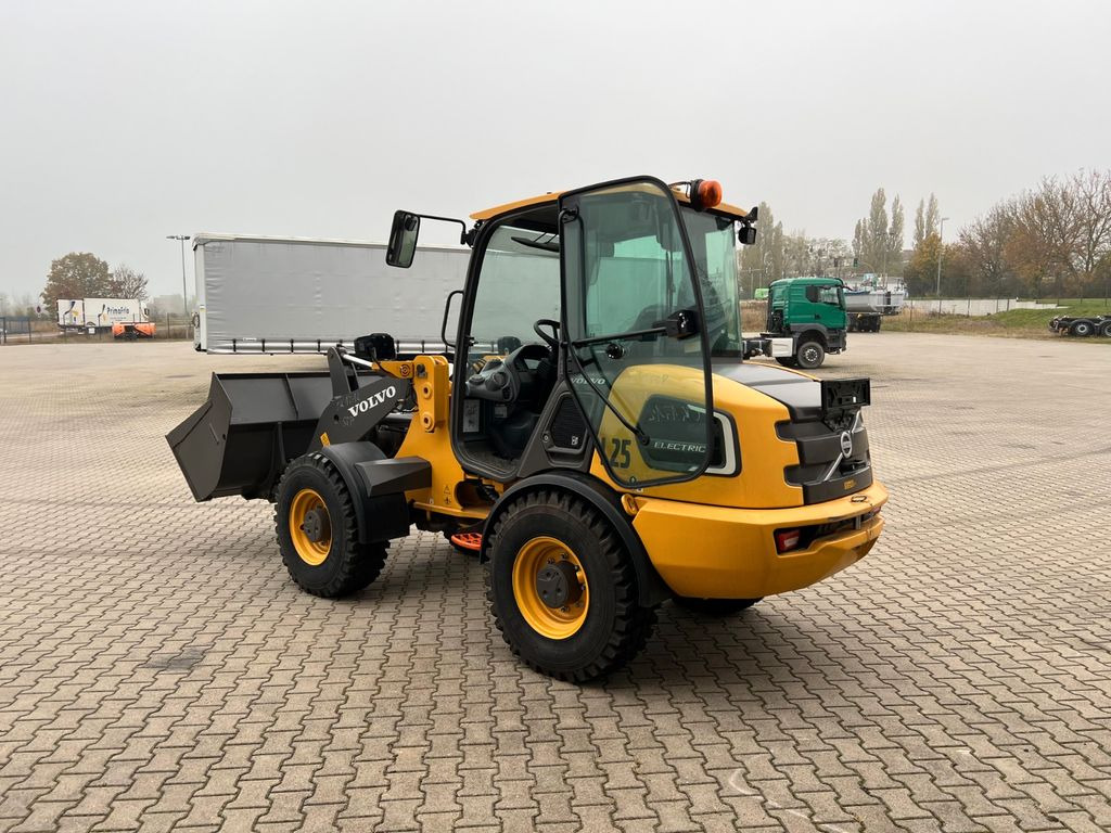 Volvo JL25H Electric *Auch Miete - Rataslaadur: pilt 3 Volvo JL25H Electric *Auch Miete - Rataslaadur: pilt 3