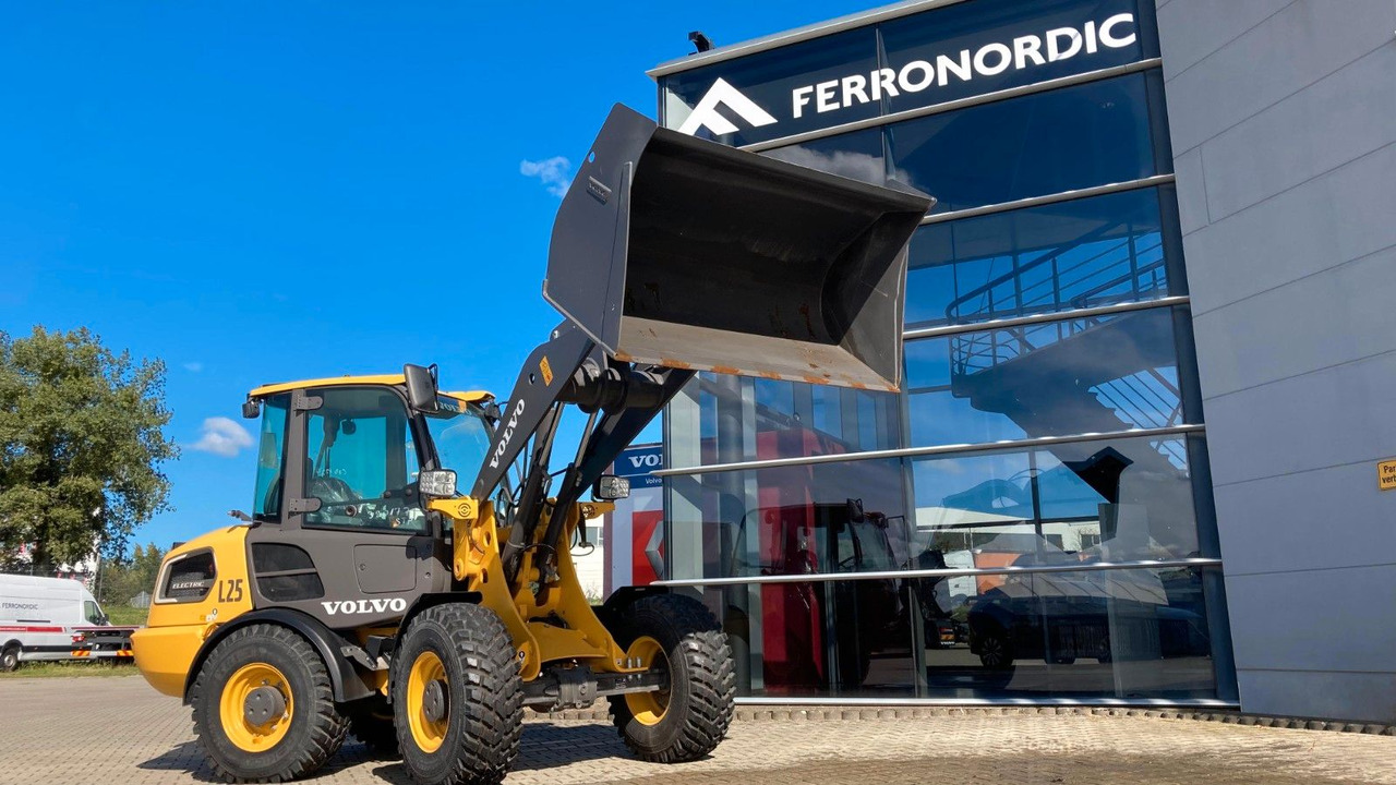Volvo JL25H Electric *Auch Miete Volvo L25 Electric *Auch Miete*Neuzustand+22+14 kW - Rataslaadur: pilt 2 Volvo JL25H Electric *Auch Miete Volvo L25 Electric *Auch Miete*Neuzustand+22+14 kW - Rataslaadur: pilt 2