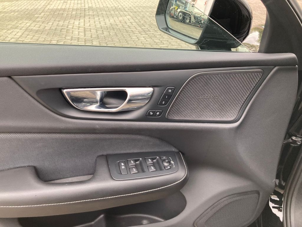 Volvo S60 T5 Lim. R-Design - Auto: pilt 5 Volvo S60 T5 Lim. R-Design - Auto: pilt 5