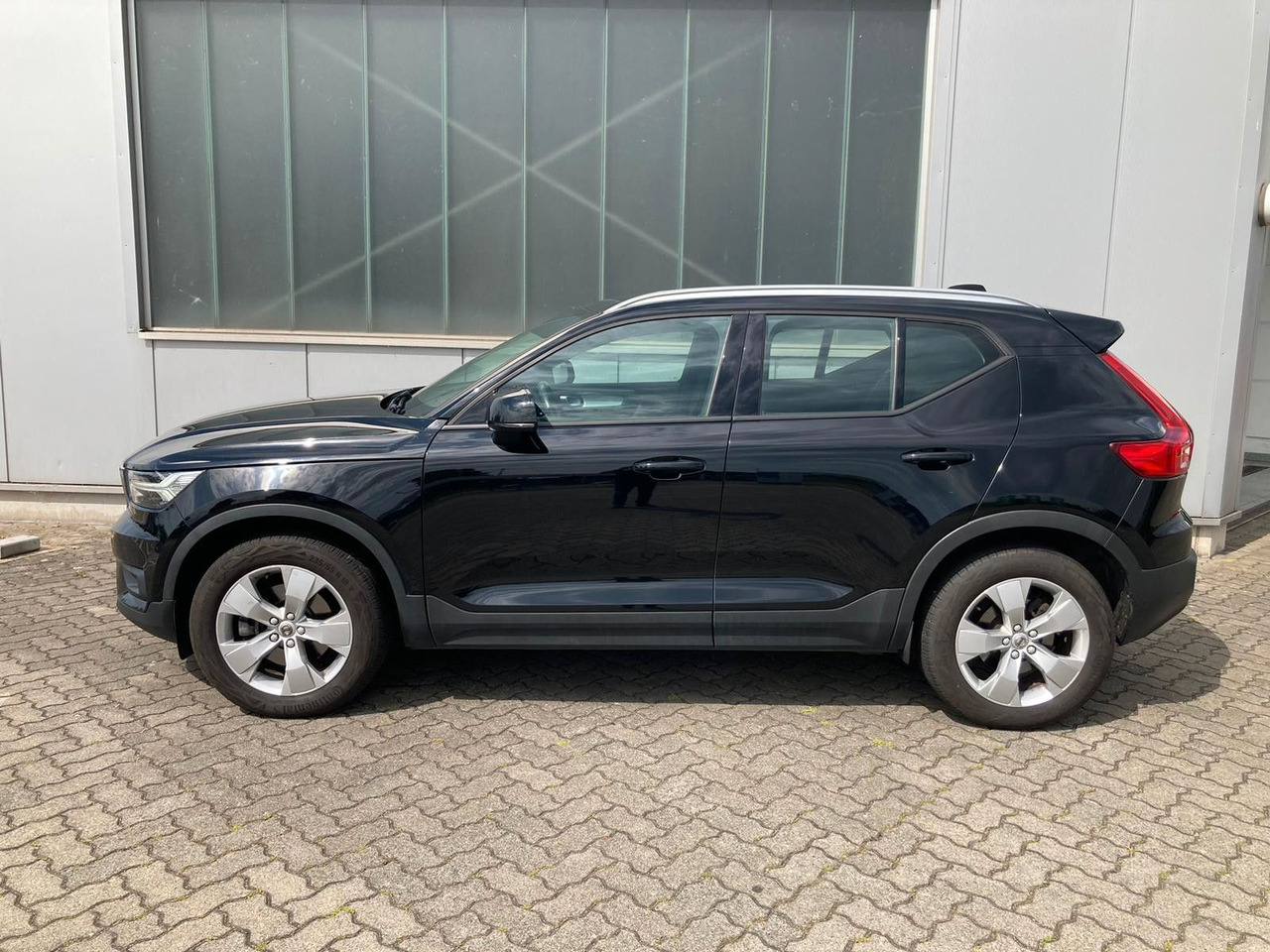 Volvo XC 40 D3 Momentum Pro AWD - Maastur: pilt 3 Volvo XC 40 D3 Momentum Pro AWD - Maastur: pilt 3