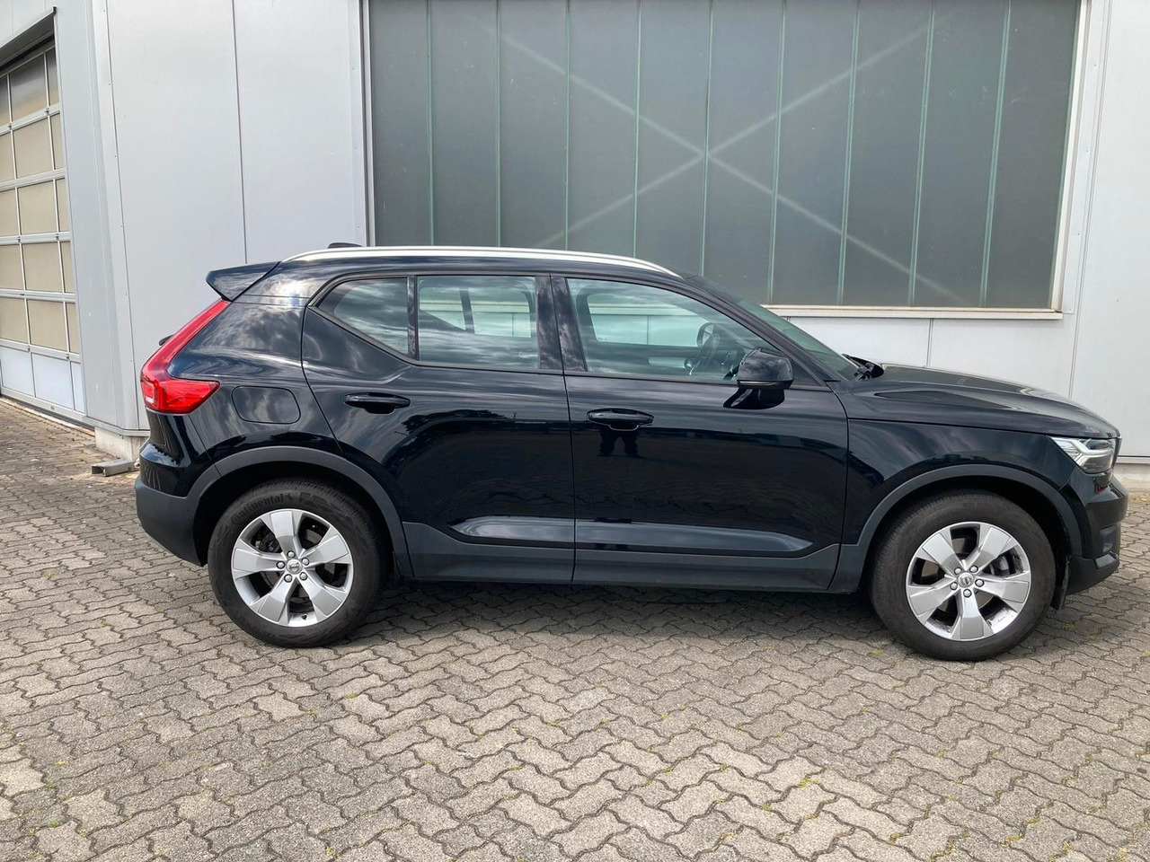 Volvo XC 40 D3 Momentum Pro AWD - Maastur: pilt 2 Volvo XC 40 D3 Momentum Pro AWD - Maastur: pilt 2