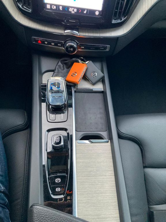 Volvo XC 60 T6 Inscr. Rech. Plug-In Hybrid AWD Md.2022 Volvo XC 60 T6 Inscr. Rech. Plug-In Hybrid AWD Md.2022 liising Volvo XC 60 T6 Inscr. Rech. Plug-In Hybrid AWD Md.2022 Volvo XC 60 T6 Inscr. Rech. Plug-In Hybrid AWD Md.2022: pilt 16