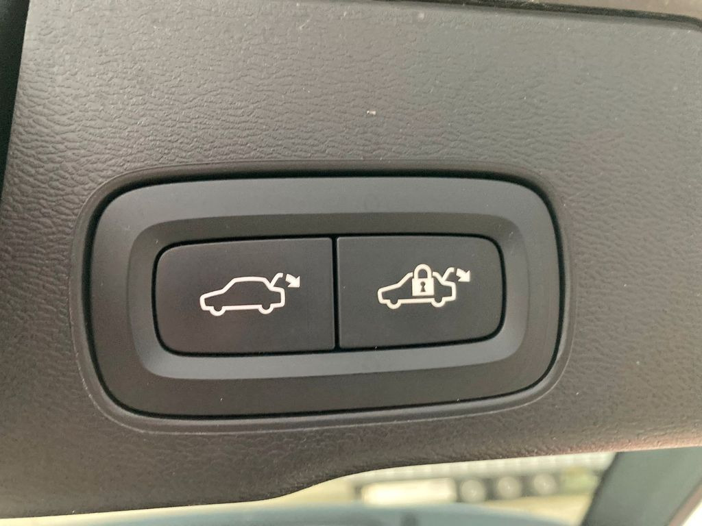 Volvo XC 60 T6 Inscr. Rech. Plug-In Hybrid AWD Md.2022 Volvo XC 60 T6 Inscr. Rech. Plug-In Hybrid AWD Md.2022 liising Volvo XC 60 T6 Inscr. Rech. Plug-In Hybrid AWD Md.2022 Volvo XC 60 T6 Inscr. Rech. Plug-In Hybrid AWD Md.2022: pilt 18