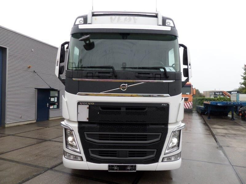 Volvo FH 540 6x2 - Sadulveok: pilt 3 Volvo FH 540 6x2 - Sadulveok: pilt 3