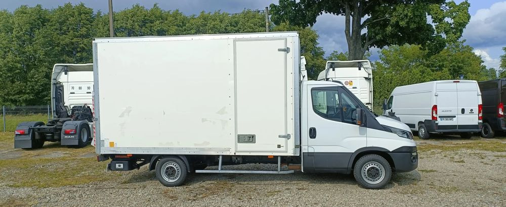 Iveco Daily 35S16 - Tarbesõiduk furgoon: pilt 4 Iveco Daily 35S16 - Tarbesõiduk furgoon: pilt 4
