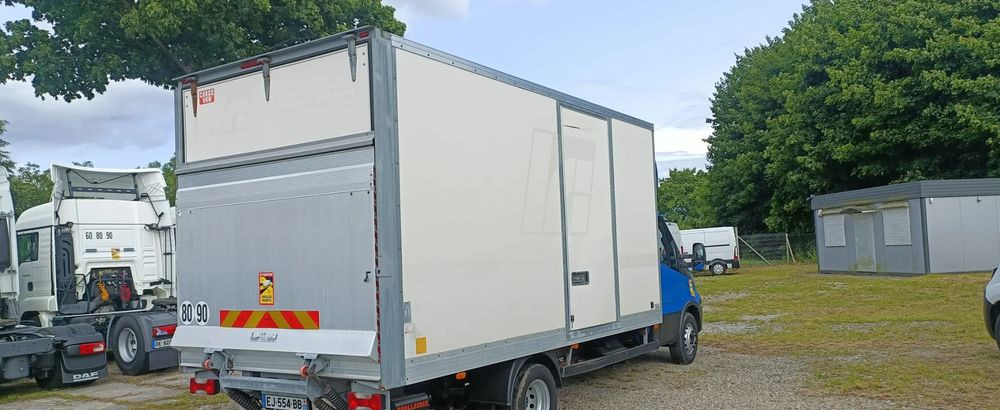 Kasti veoauto Iveco Daily 70C18: pilt 7