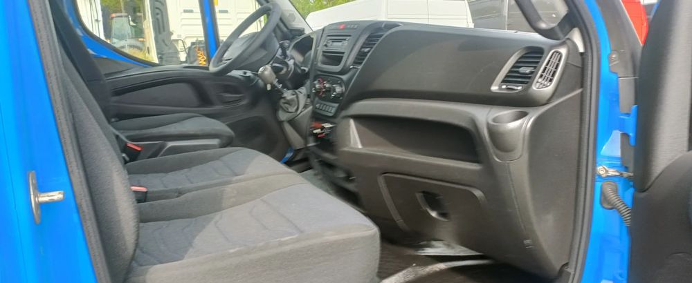 Kasti veoauto Iveco Daily 70C18: pilt 19