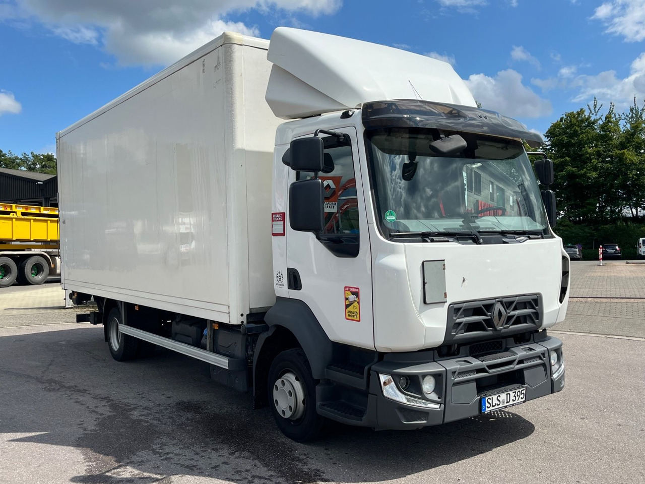 Renault D7.5 210 Kofferaufbau mit LBW - Tarbesõiduk furgoon: pilt 3 Renault D7.5 210 Kofferaufbau mit LBW - Tarbesõiduk furgoon: pilt 3