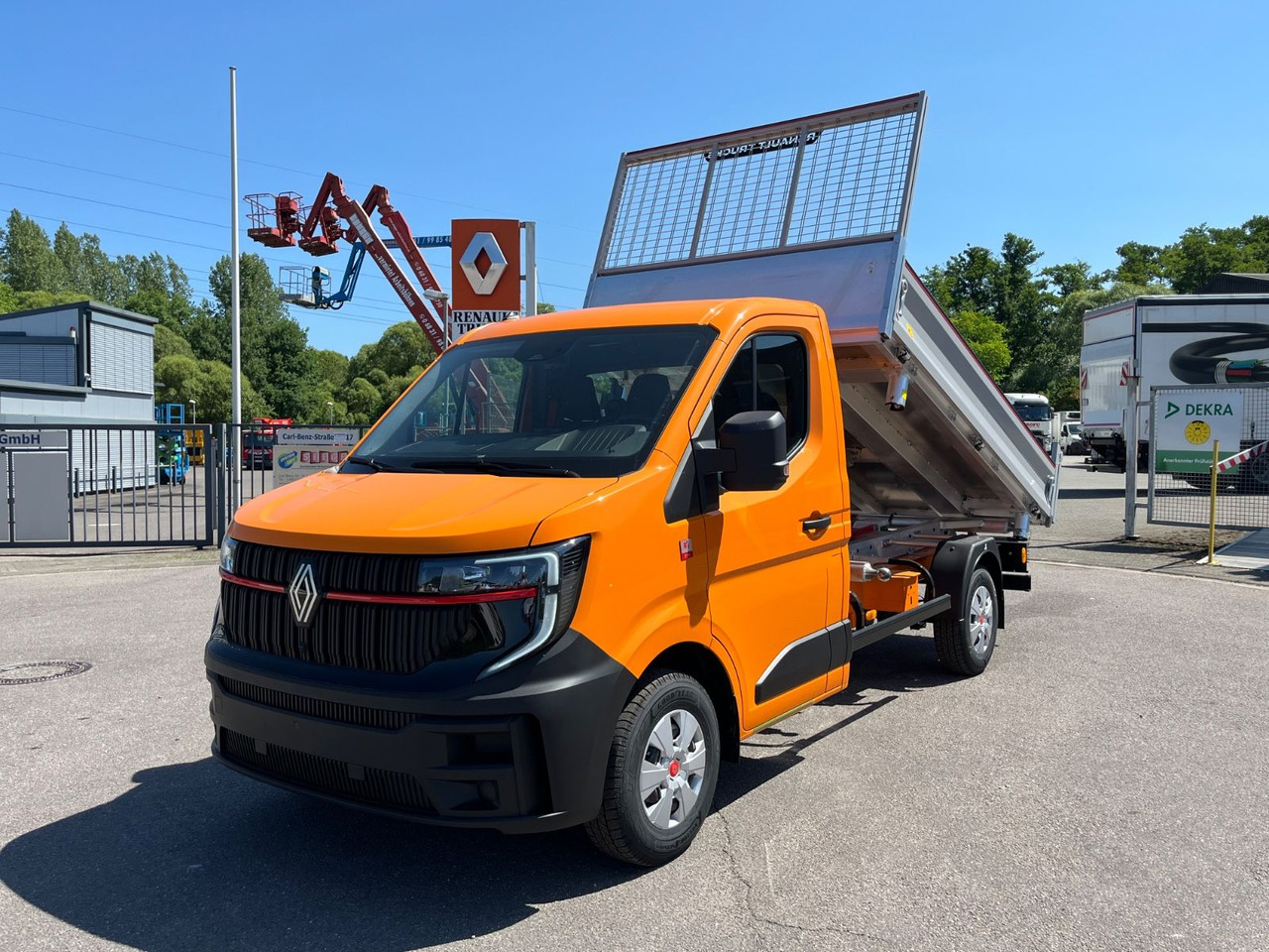 Renault Master mit JPM Dreiseitenkipper - Tarbesõiduk kallur: pilt 1 Renault Master mit JPM Dreiseitenkipper - Tarbesõiduk kallur: pilt 1