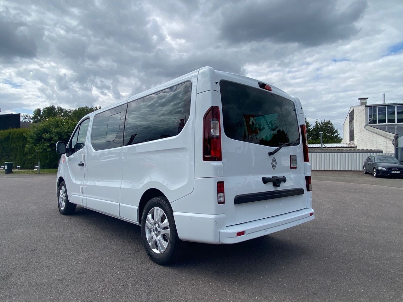 Väikebuss, Mikrobuss Renault TRAFIC RED KOMBI: pilt 9