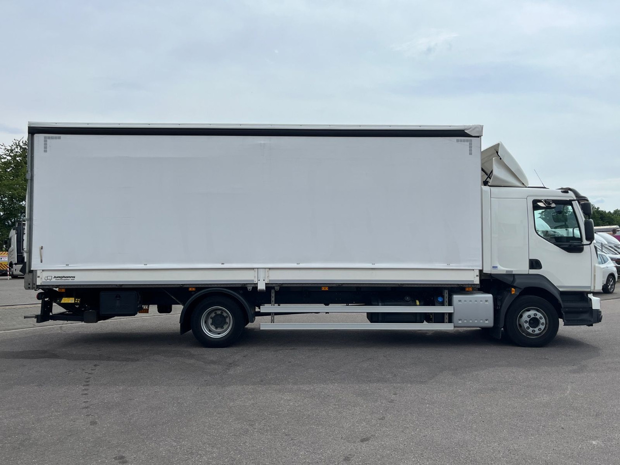 Volvo FL 14.245 Junghanns Schiebeplane LBW - Tent veoauto: pilt 4 Volvo FL 14.245 Junghanns Schiebeplane LBW - Tent veoauto: pilt 4