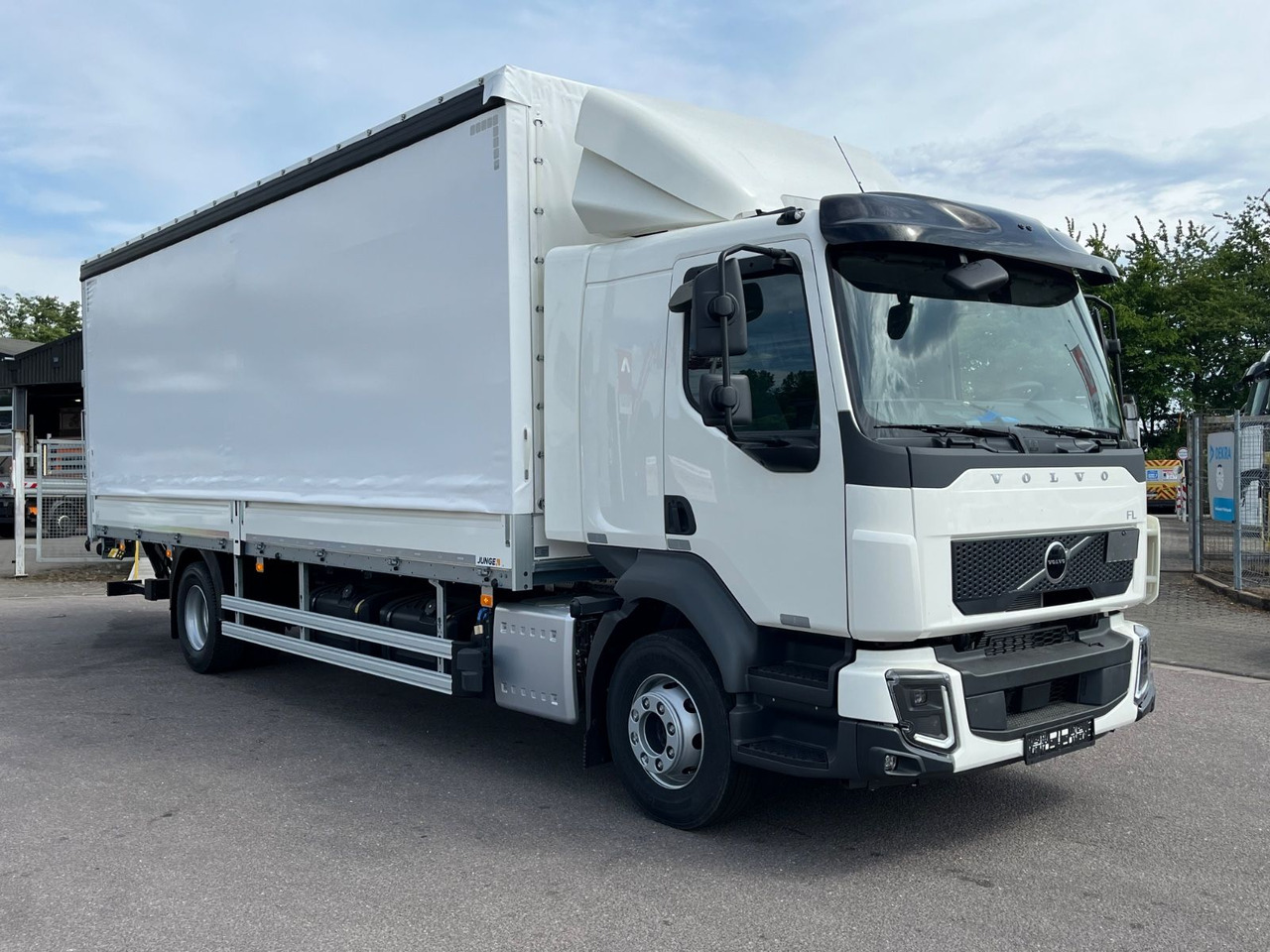 Volvo FL16.280 Junge Schiebeplane - Tent veoauto: pilt 3 Volvo FL16.280 Junge Schiebeplane - Tent veoauto: pilt 3