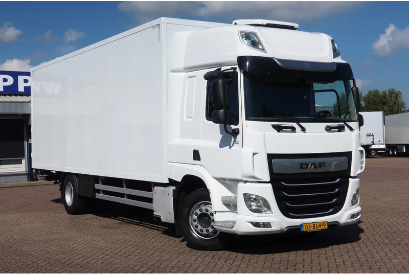 DAF CF 410 Bak+Klep Dhollandia 2.000 kg Slaapcabine - Kasti veoauto: pilt 2 DAF CF 410 Bak+Klep Dhollandia 2.000 kg Slaapcabine - Kasti veoauto: pilt 2