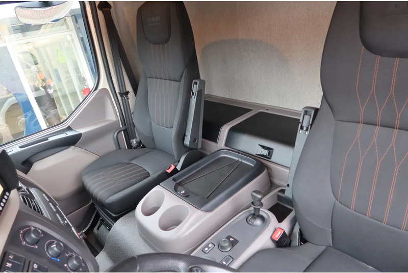 DAF LF 210 Bakwagen+ Dhollandia 1500 kg Comfort cabine - Kasti veoauto: pilt 5 DAF LF 210 Bakwagen+ Dhollandia 1500 kg Comfort cabine - Kasti veoauto: pilt 5
