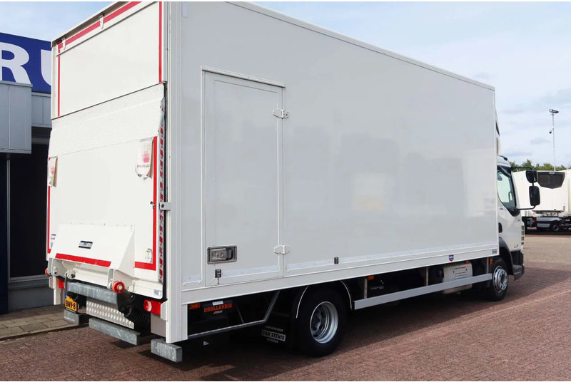 DAF LF 210 Bakwagen+ Dhollandia 1500 kg - Kasti veoauto: pilt 3 DAF LF 210 Bakwagen+ Dhollandia 1500 kg - Kasti veoauto: pilt 3