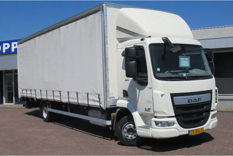 DAF LF 250 250 bak + klep + schuifzeil E6 - Tent veoauto: pilt 2 DAF LF 250 250 bak + klep + schuifzeil E6 - Tent veoauto: pilt 2