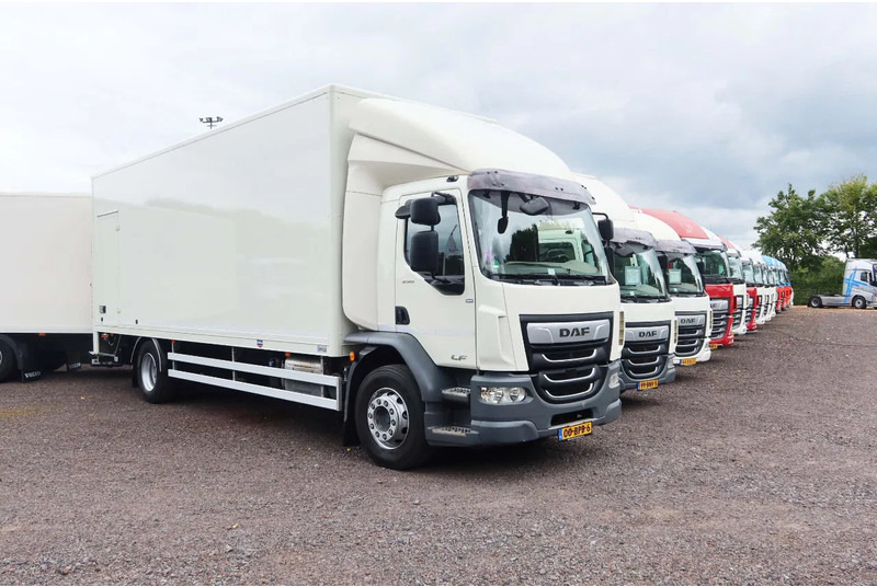 DAF LF 290 Bakwagen + Laadklep DHollandia 2000 kg - Kasti veoauto: pilt 2 DAF LF 290 Bakwagen + Laadklep DHollandia 2000 kg - Kasti veoauto: pilt 2