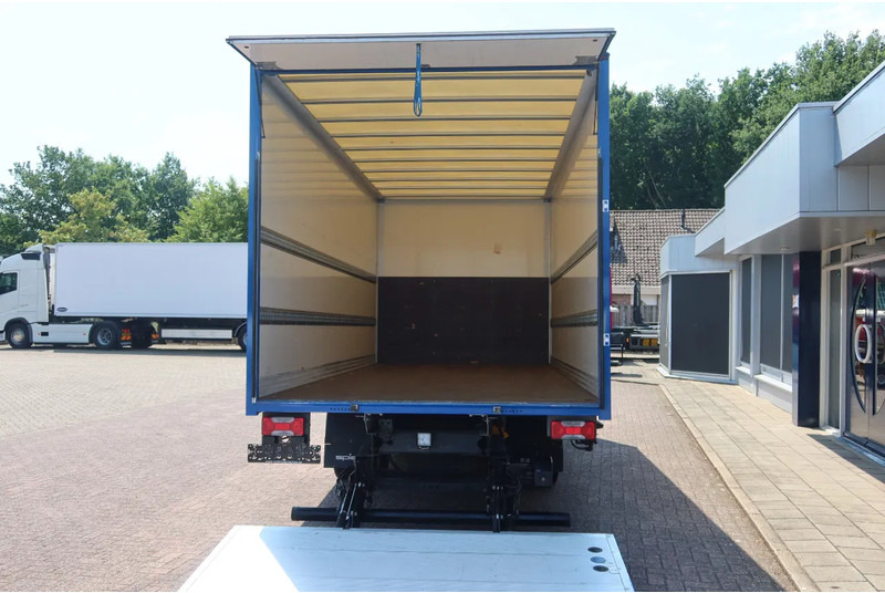 Iveco 72 C 18 Automaat + klep - Kasti veoauto: pilt 4 Iveco 72 C 18 Automaat + klep - Kasti veoauto: pilt 4