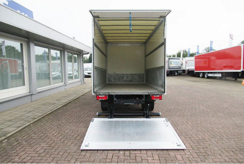 Iveco Daily 35C16 Bak+Klep Automaat Laadklep Airco Camera - Tarbesõiduk furgoon: pilt 4 Iveco Daily 35C16 Bak+Klep Automaat Laadklep Airco Camera - Tarbesõiduk furgoon: pilt 4