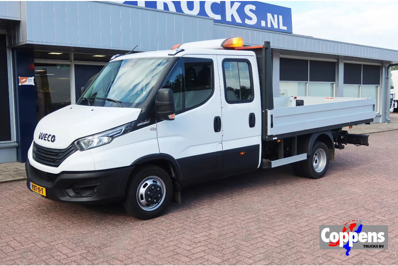 Iveco Daily 35C16 HI Matic Dubbele cabine open 7 persoons uitvoering. Dubbel lucht achter as. 3.0 L motor - Madelauto, Meeskonnaauto: pilt 1 Iveco Daily 35C16 HI Matic Dubbele cabine open 7 persoons uitvoering. Dubbel lucht achter as. 3.0 L motor - Madelauto, Meeskonnaauto: pilt 1