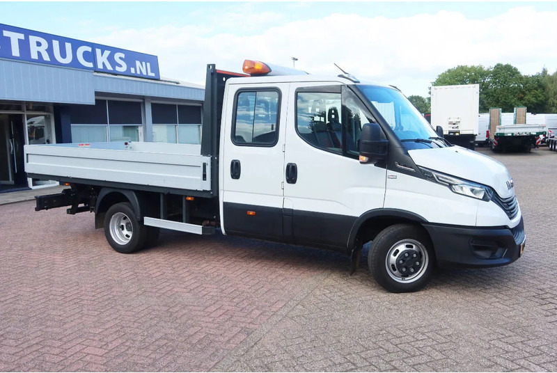 Iveco Daily 35C16 HI Matic Dubbele cabine open 7 persoons uitvoering. Dubbel lucht achter as. 3.0 L motor - Madelauto, Meeskonnaauto: pilt 2 Iveco Daily 35C16 HI Matic Dubbele cabine open 7 persoons uitvoering. Dubbel lucht achter as. 3.0 L motor - Madelauto, Meeskonnaauto: pilt 2