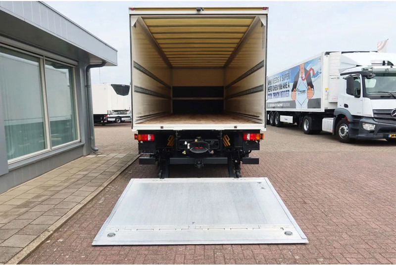 MAN 26.320 TGM Bak+Klep stuur lift as Bar klep 2.000 kg - Kasti veoauto: pilt 4 MAN 26.320 TGM Bak+Klep stuur lift as Bar klep 2.000 kg - Kasti veoauto: pilt 4