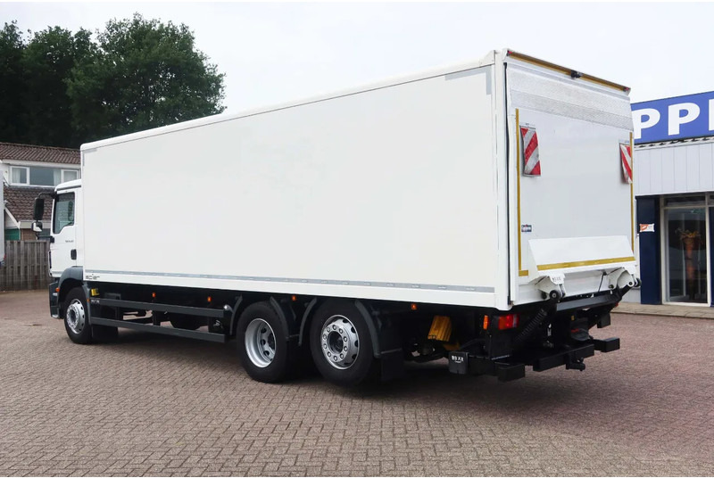 MAN 26.320 TGM Bak+Klep stuur lift as Bar klep 2.000 kg - Kasti veoauto: pilt 3 MAN 26.320 TGM Bak+Klep stuur lift as Bar klep 2.000 kg - Kasti veoauto: pilt 3