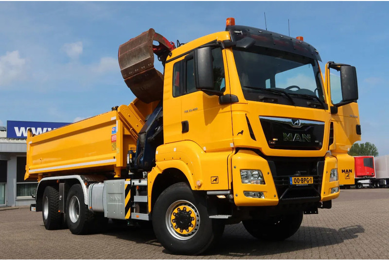 MAN TGS 33.420 2 Zijdige kipper + kraan 6x6 Stuur as - Kraanaga veoauto: pilt 2 MAN TGS 33.420 2 Zijdige kipper + kraan 6x6 Stuur as - Kraanaga veoauto: pilt 2