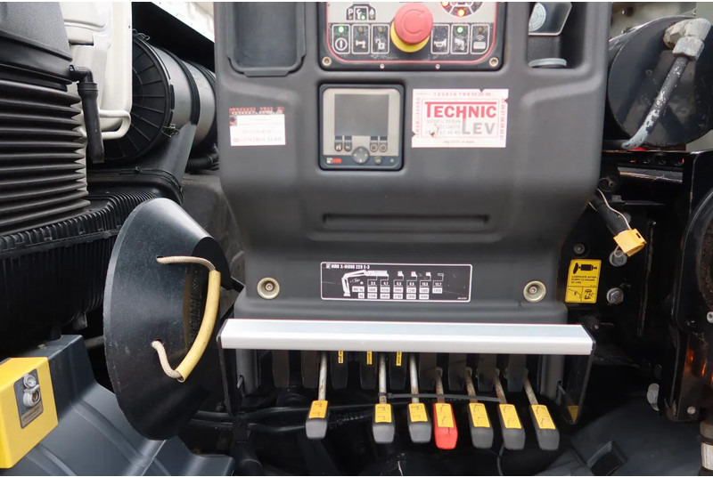 Treilerveoauto MAN TGS 35.360 Oprijwagen + HIAB 228 E3 Kraan 8x2: pilt 18