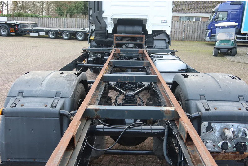 MAN TGX 18 .340 4x2 Full air Chassis, twist locks - Kabiinišassiiga veoauto: pilt 4 MAN TGX 18 .340 4x2 Full air Chassis, twist locks - Kabiinišassiiga veoauto: pilt 4